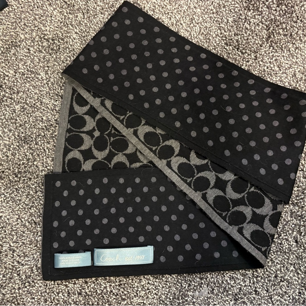 Coach wool Signature scarf - Picture 4 of 10